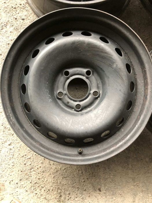 Диски 5*114,3 R16 Nissan