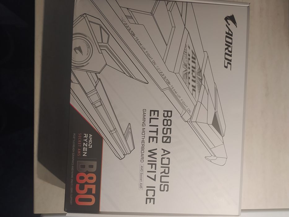 Płyta główna GIGABYTE B850 Arous Elite WiFi7 Ice
Płyty główne
›
Płyt