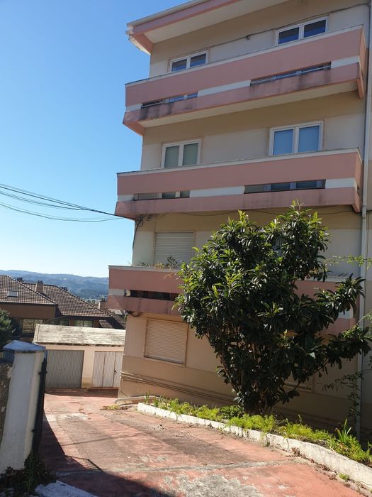 Quarto Olivais junto Faculdade de Economia