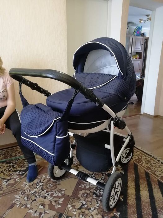 Продам дитячу коляску