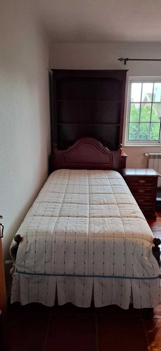 Conjunto completo de quarto de solteiro em madeira maciça - Setúbal