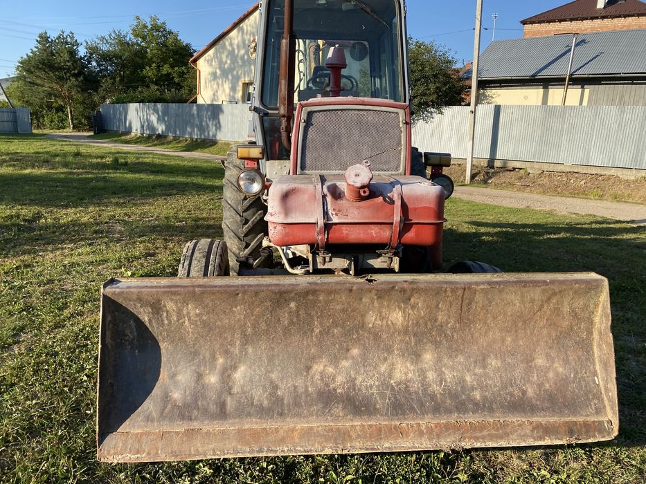 Продам ескаватор