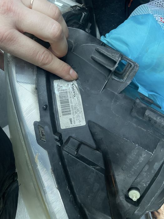 Lampa volvo s60 II bixenon