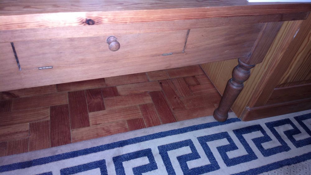 Mesa de apoio ou de televisão