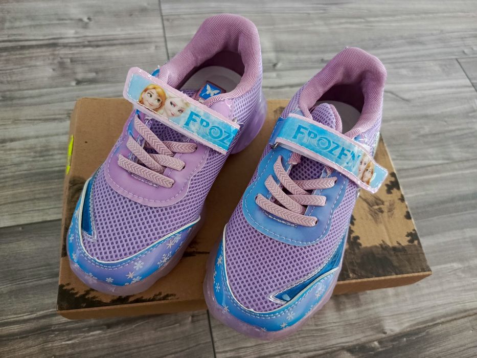 Buty Frozen na stopę 15 cm świecą