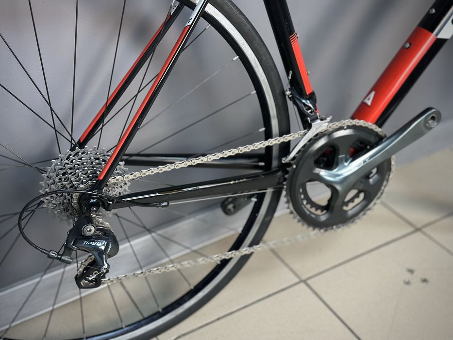 Шосейний велосипед Cube Attain Race 58