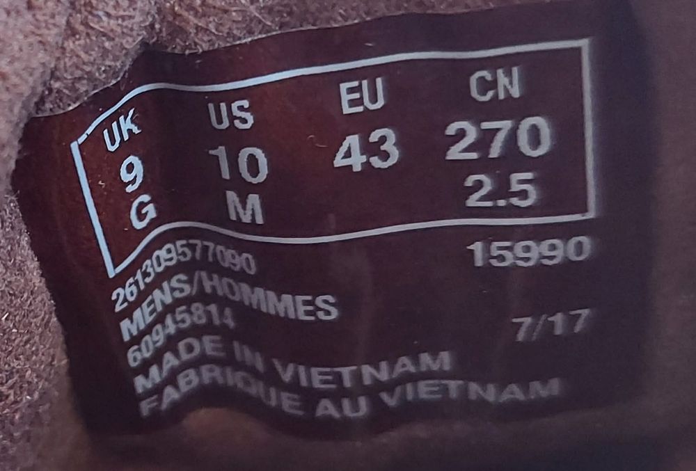 Черевики clarks на gore tex оригінал 

Стан класний 

Розмір по бірці: