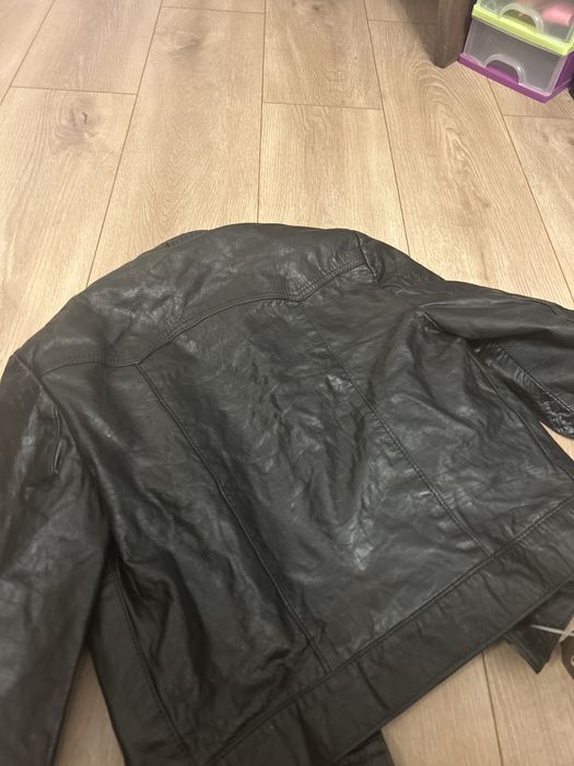 Nowa skorzana kurtka