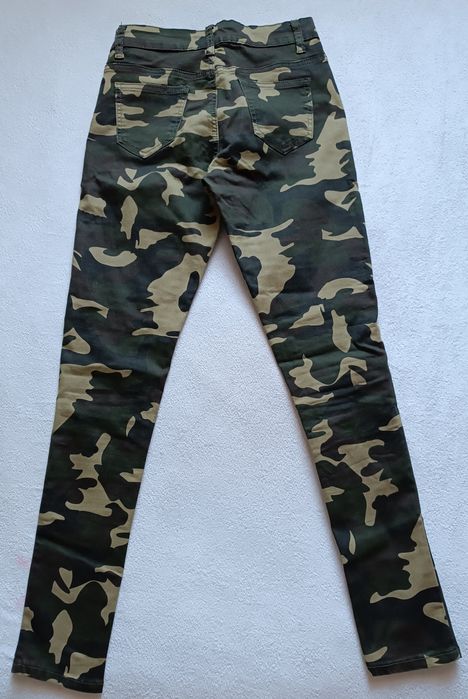 Damskie spodnie jeansowe Moro