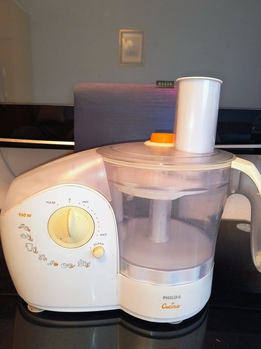 Комбайн Philips Cucina