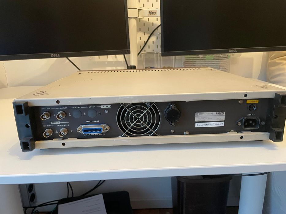 Philips PM 5191 Генератор сигналів