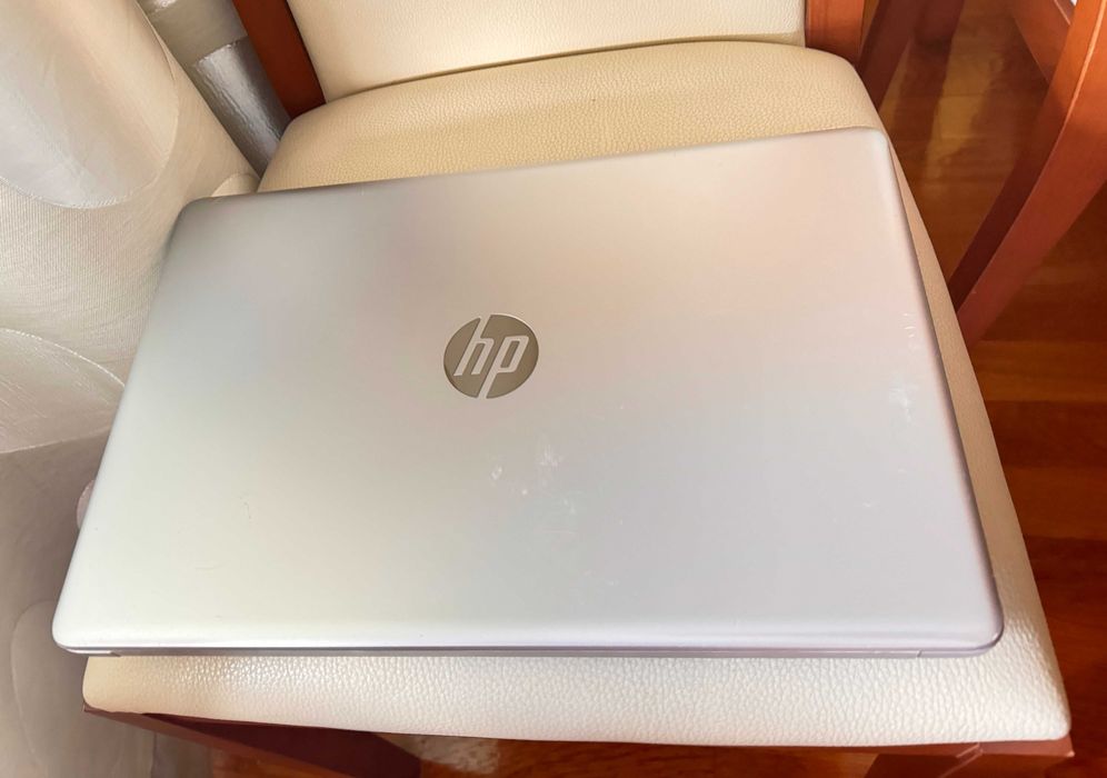 HP Pavilion 15 da-0117np 15.6"/i5-8250 Quad Core/16G/256Gb/Geforce 2GB
