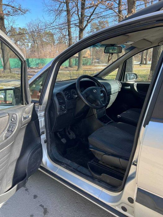 Опель зефира в хорошем мостоянии