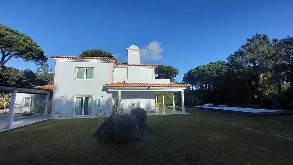 Moradia de luxo V6 na Quinta da Penha Longa