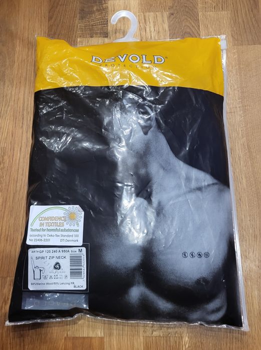 DEVOLD - Bluzka termoaktywna z wełny Merino.