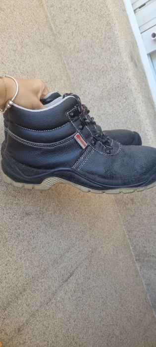 Botas biqueira de aço. tam 40