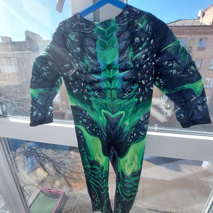 Зіркові війни, людина павук, залізна, Маршал, Бетмен, халк