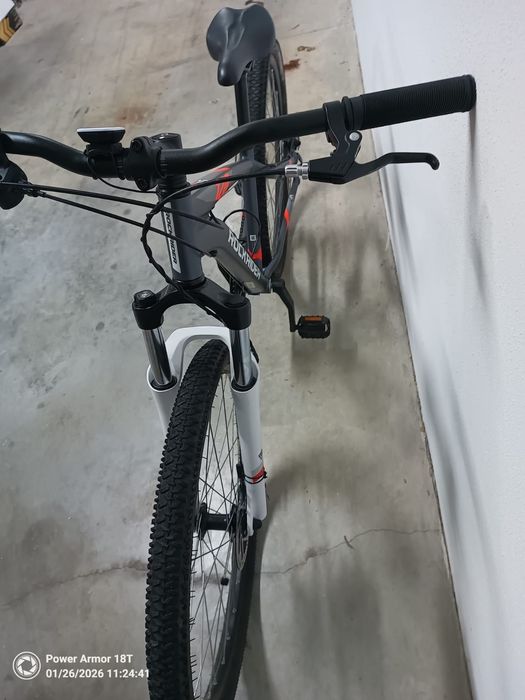 Bicicleta BTT como nova