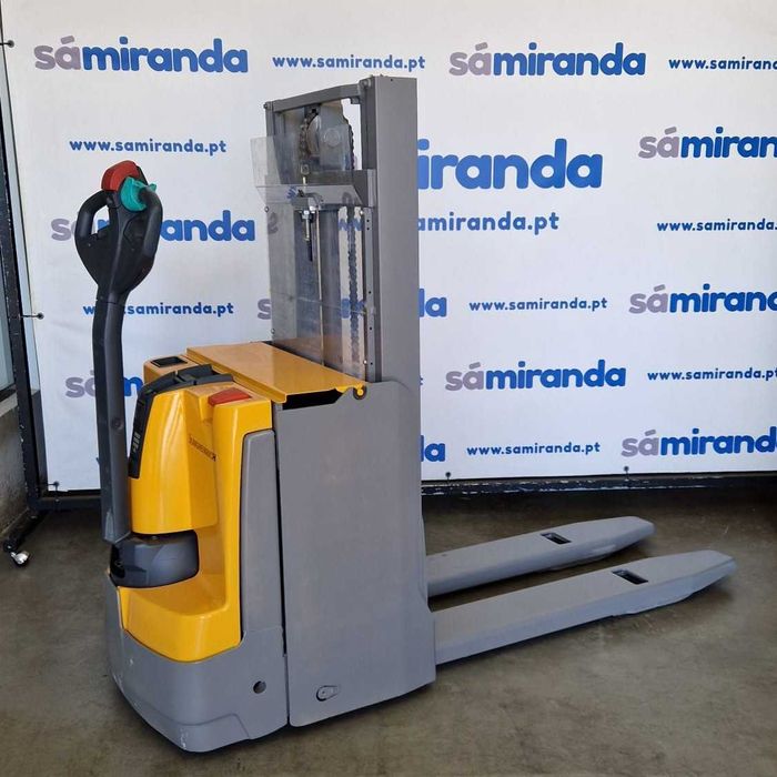 Stacker Elétrico Jungheinrich EJD 120