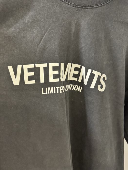 Чоловіча футболка оригінал унісекс Vetements розмір М
