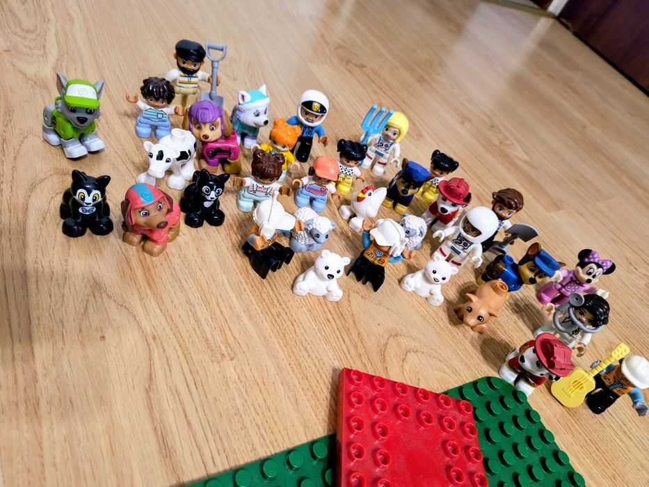 Klocki Duplo kilka zestawów 500 klocków!