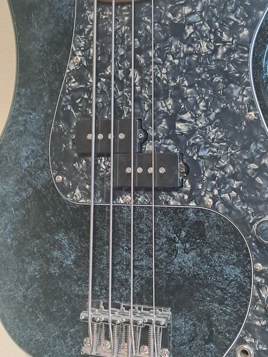 Baixo elétrico squier precision