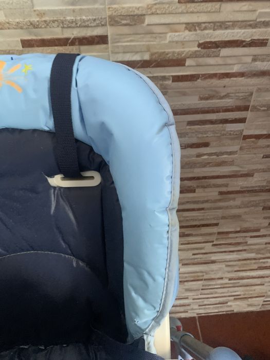 Vendo cadeira de comer pra bebe