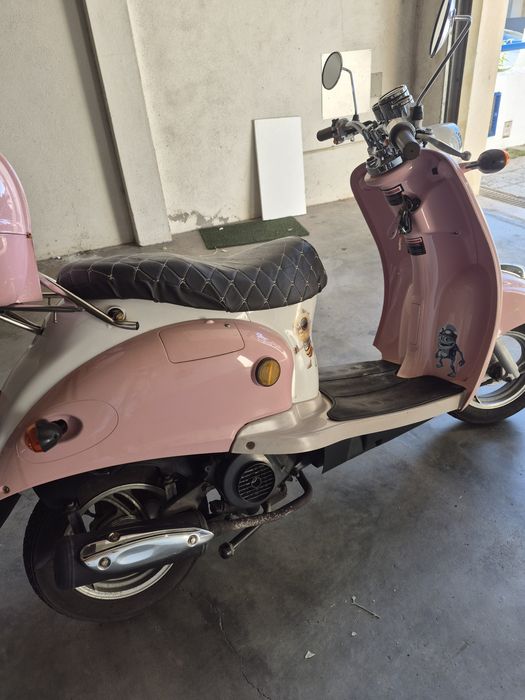 Vendo mota 50cc em bom estado