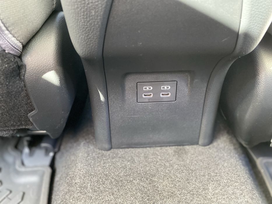 Toyota Prius AWD 2025р