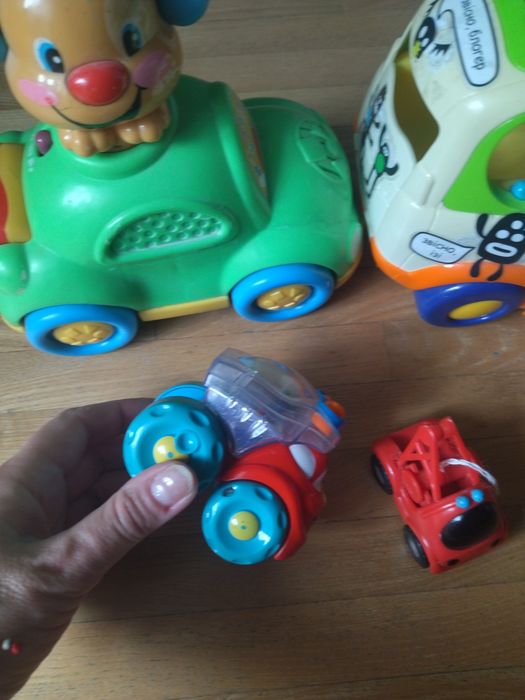 Машинки  цена за всё