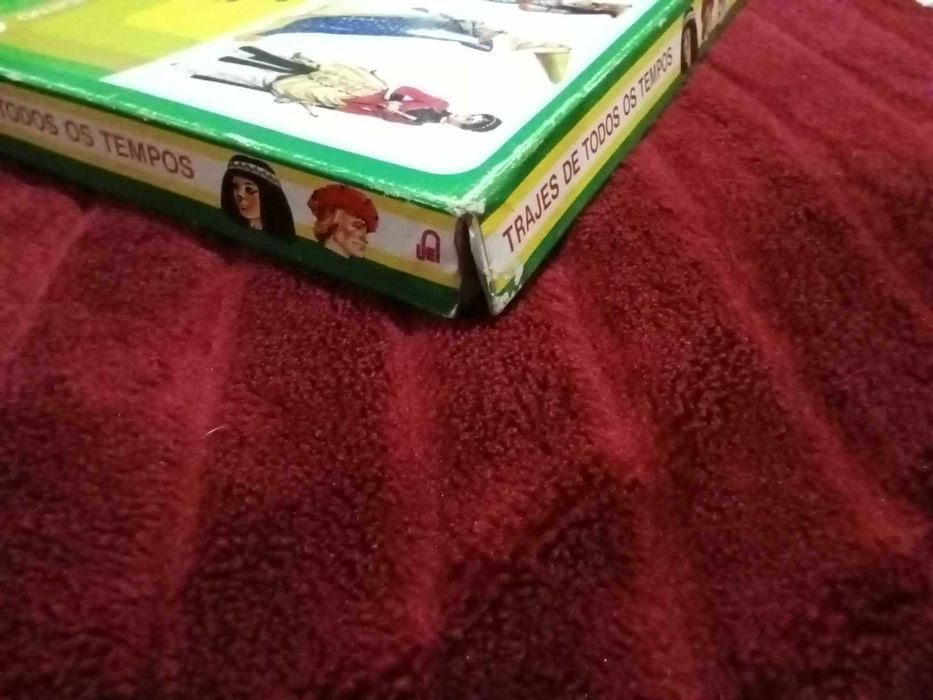 Jogo Tabuleiro Trajes de Todos os Tempos da SEL