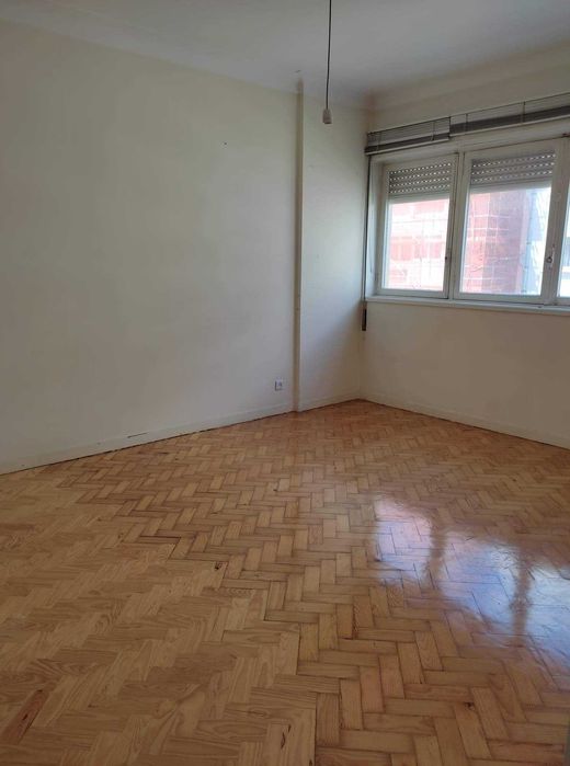 T1 Aliados / Centro Porto - varanda - Equipado