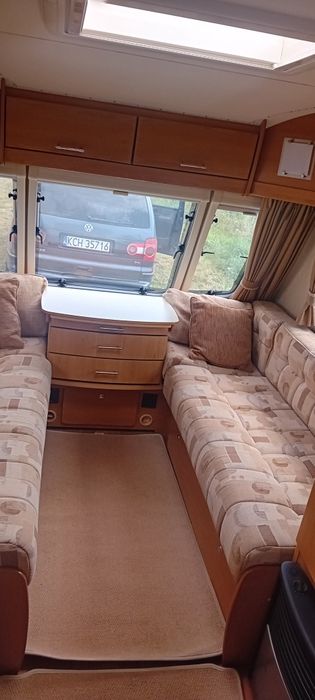 Sprzedam  Compas  Corona 2009r przedsionek  muwer  1150dmc pokrowiec na zime