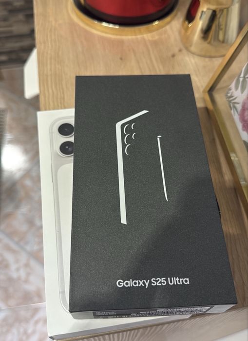 Samsung S25 Ultra 12/256gb selado
