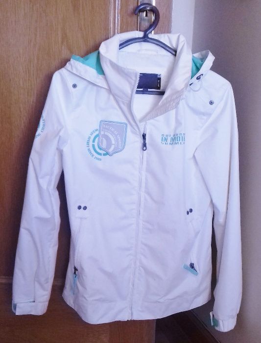 Windbreaker Jacket, Quebramar Brand – Women's Size S