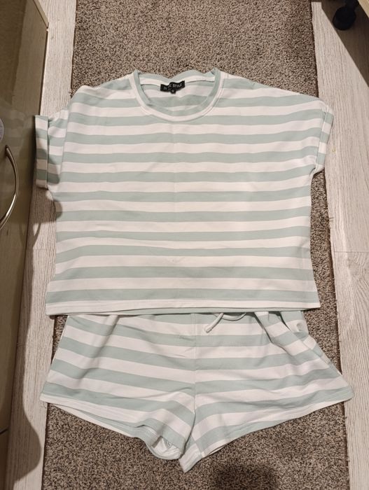 Піжамка М/L шорти+футболка