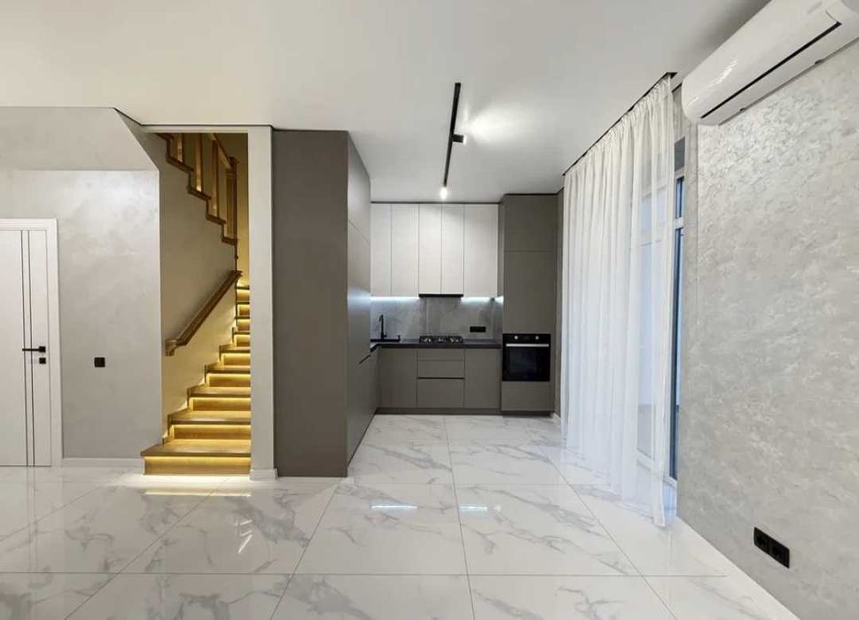 Котедж «Щасливе» з Ремонтом! Ділянка 2,5 сот!