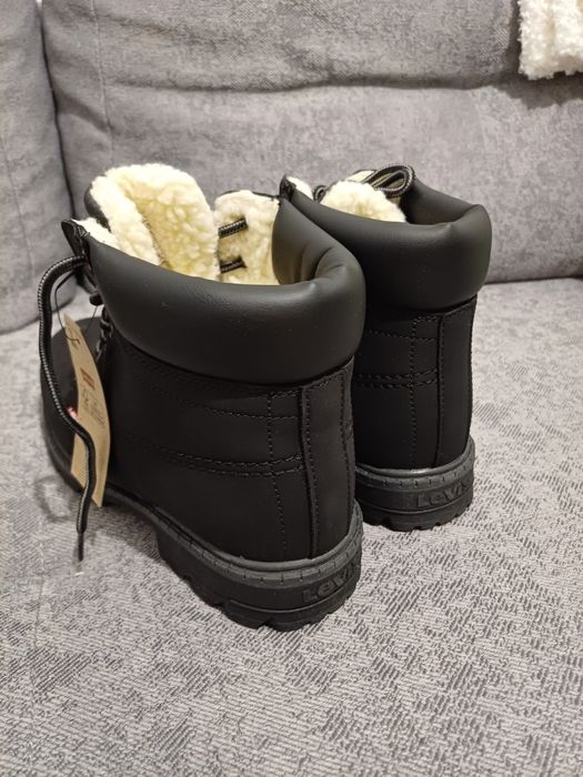 Buty zimowe levis trapery