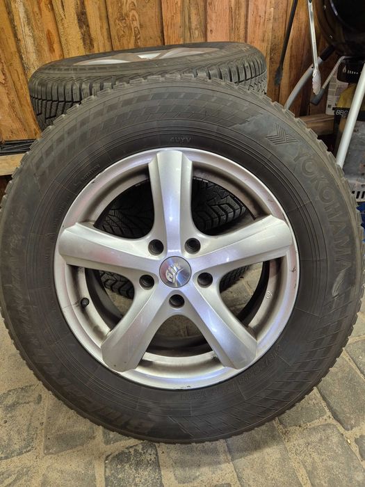 Koła 16" ATT aluminiowe z oponami Yokohama bluearth zimowe 215/70R16