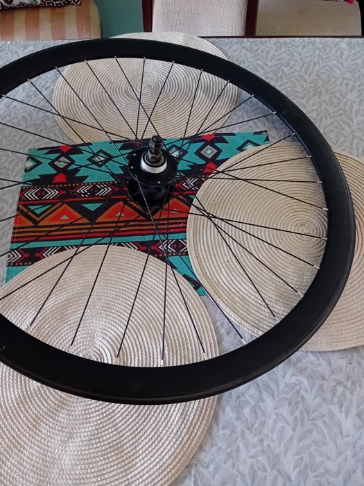Roda fixed gear / single speed - 40mm perfil (COMO NOVA)
