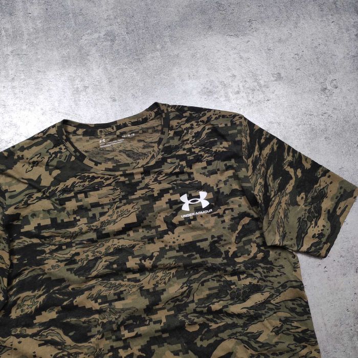 MĘSKA Koszulka Sportowa Loose Moro Camo Kamuflaż Under Armour Logo