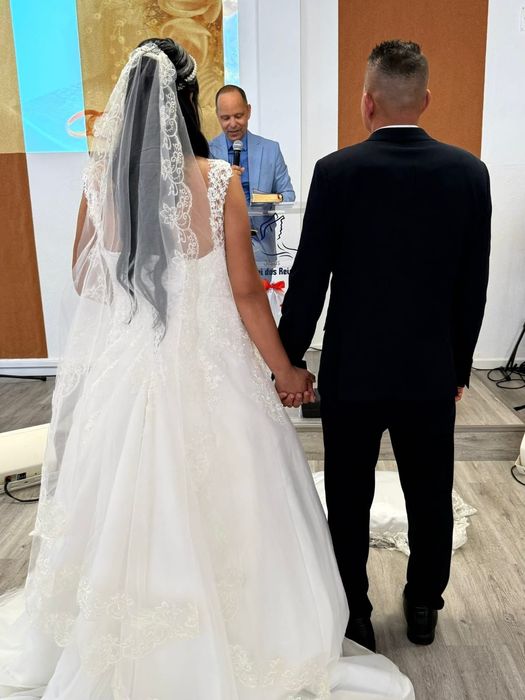 Vendo vestido branco de noiva