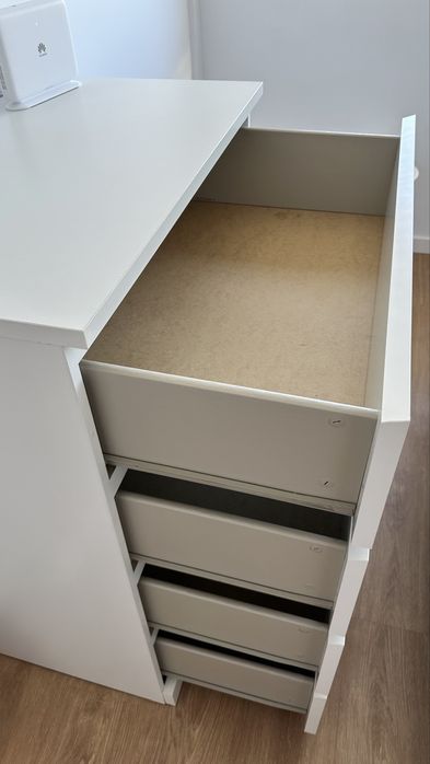 Cómoda 4 gavetas MALM IKEA