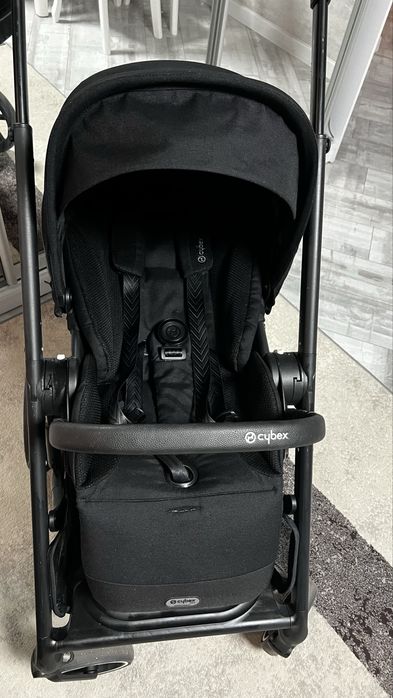 Продам коляску прогулку Cybex balios S Lux 2024 чёрную