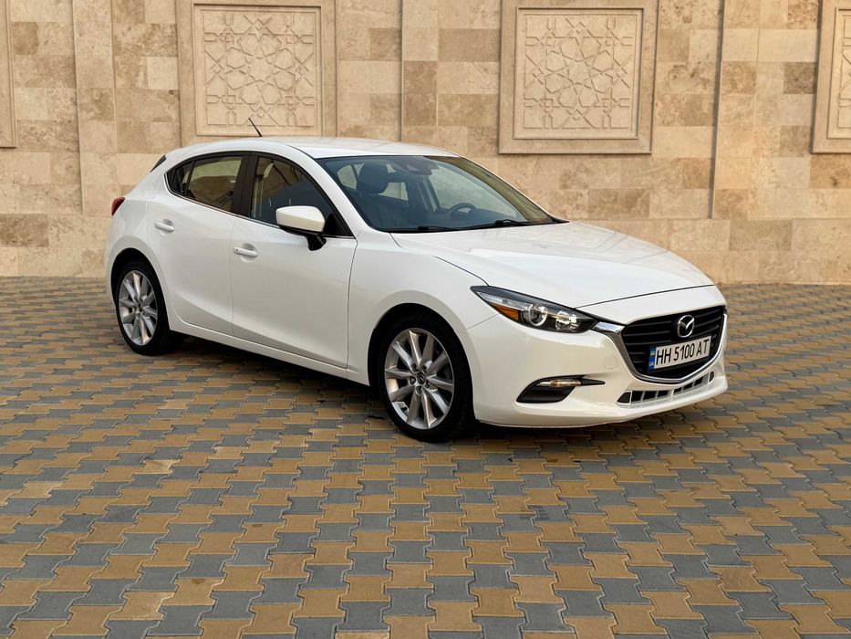 Продам Mazda 3 2.0 2017 Skyactiv