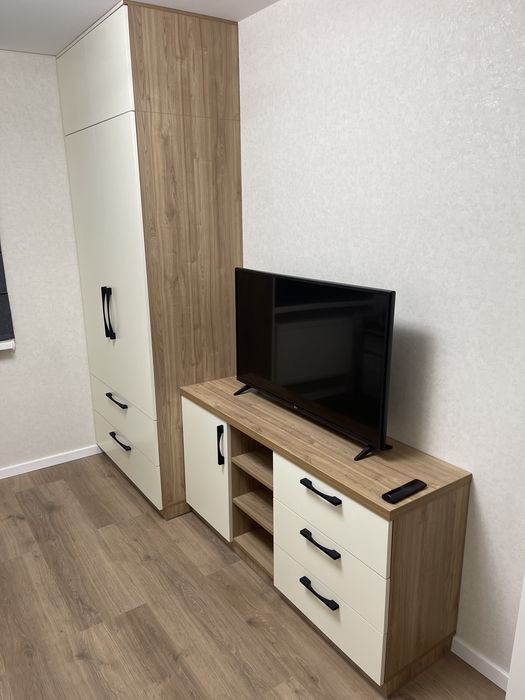 Меблі на замовлення у Запоріжжі: кухні, шафи, гардеробні