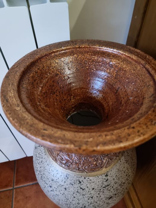 Jarro com 70 centímetros