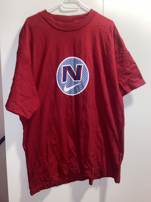 czerwony t-shirt nike vintage
