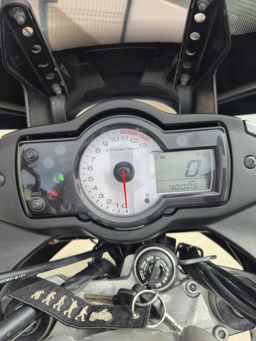 Kawasaki Versys 650cc  (2010)