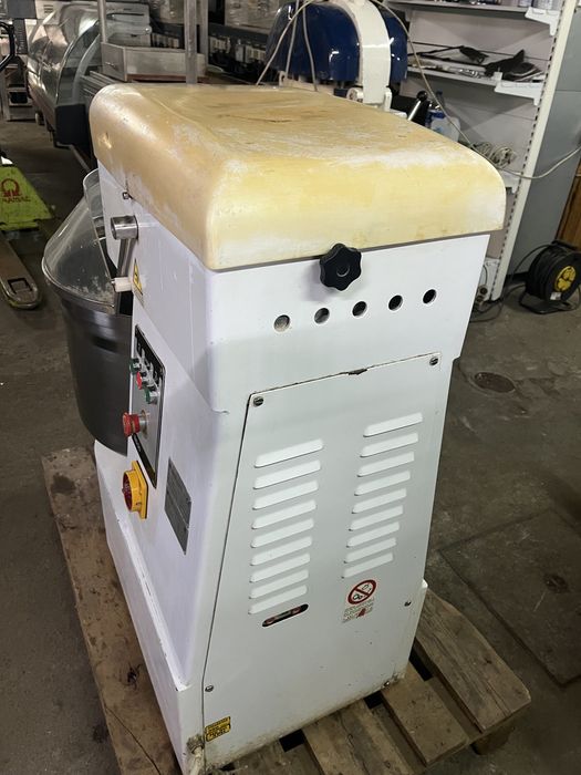 Amassadeira profissional SOPACO / Tecnopas BS 50 como nova